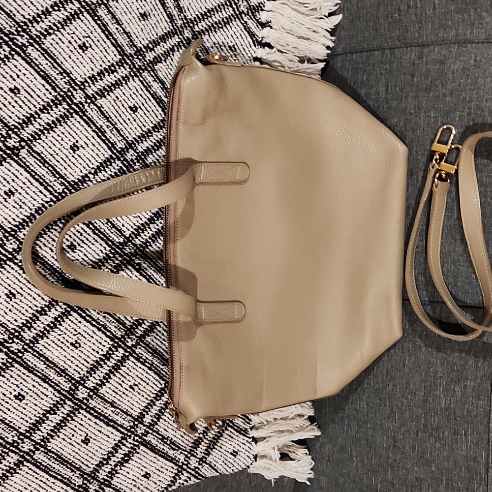 Cuyana Beige Leather Tote with Gold Accents